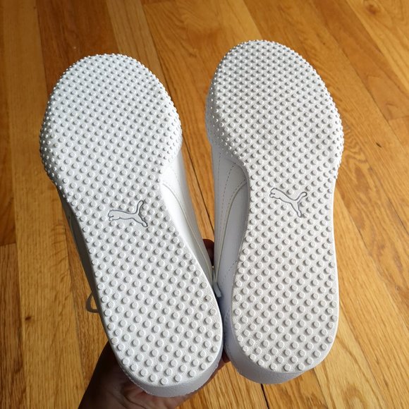 [SOLD] NWT Puma Bella Low Top Sneakers Classic White Athletic Running Shoes - Picture 12 of 14